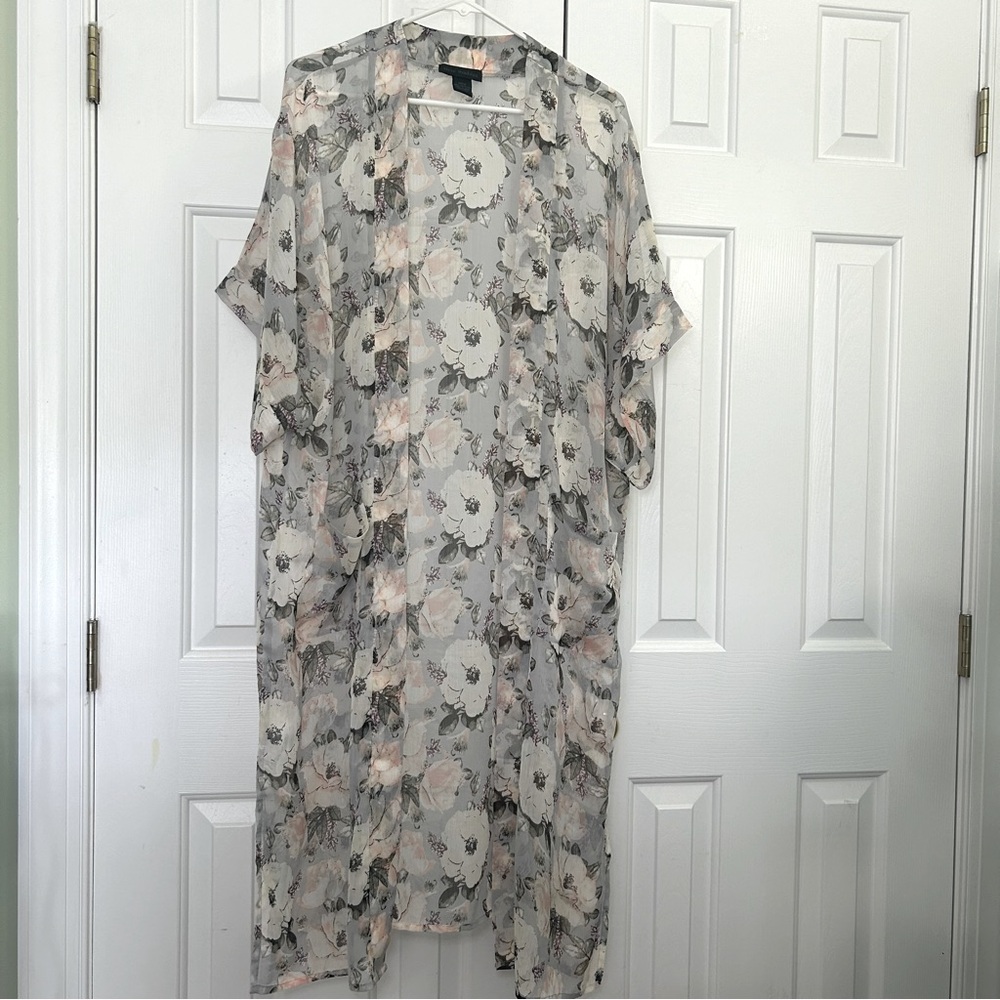 Steve Madden Lightweight S/Sleeve Long Line Neutral Floral Cardigan Kimono OS